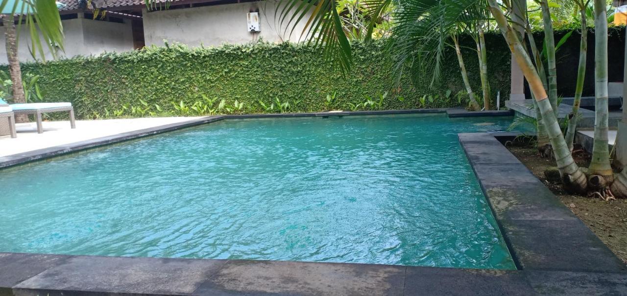 Bale Lumbung Bungalows Sakti Exterior photo